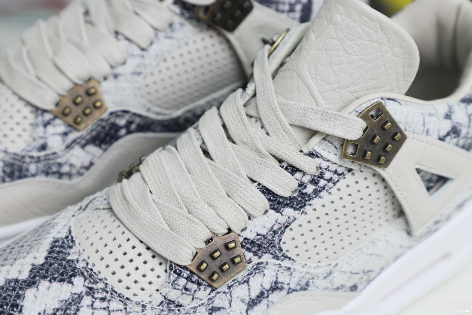 4 snakeskin Air Jordan Jordan retro 0214